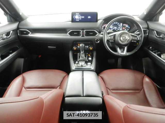Mazda CX-8 2021-04 7810854-2