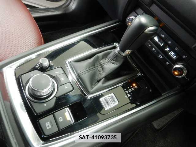 Mazda CX-8 2021-04 7810854-8