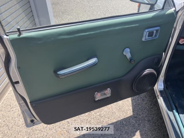 Nissan DATSUN TRUCK 1984-02 7810205-13