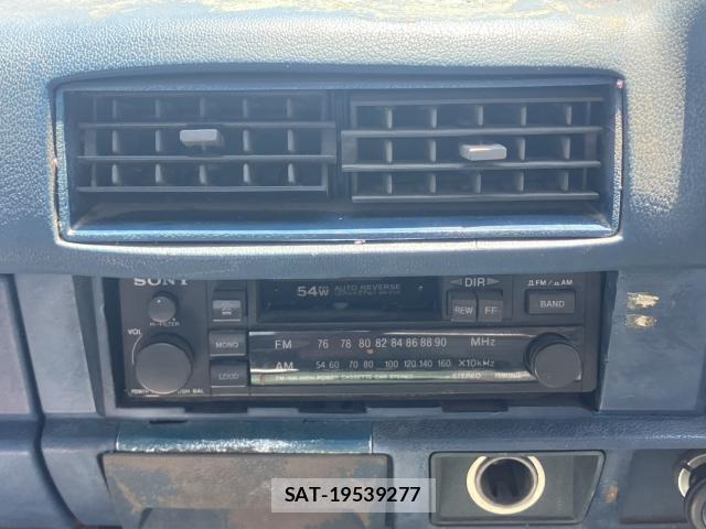 Nissan DATSUN TRUCK 1984-02 7810205-15