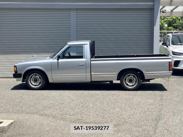 Nissan DATSUN TRUCK 1984-02 7810205-7