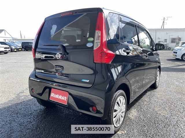 Nissan DAYZ 2016-02 7792938-5