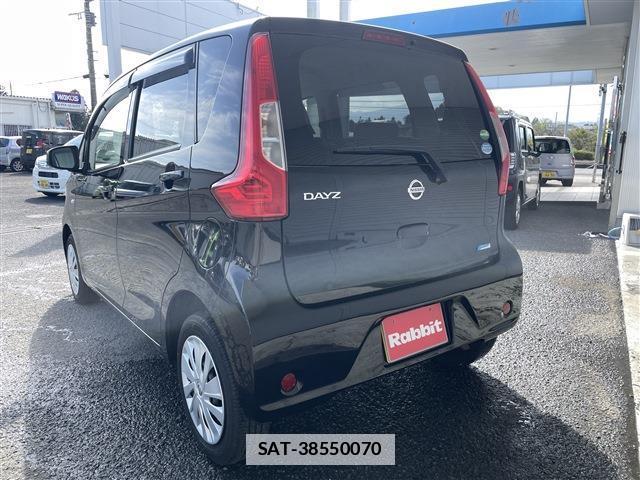Nissan DAYZ 2016-02 7792938-7