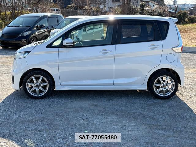 Nissan DAYZ 2014-02 7798529-2
