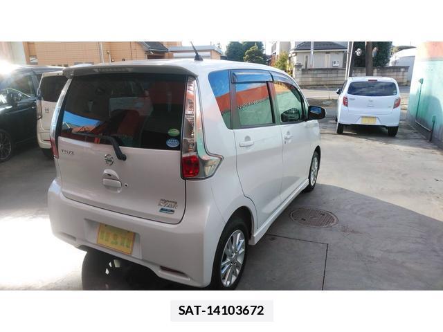 Nissan DAYZ 2014-01 7807988-6