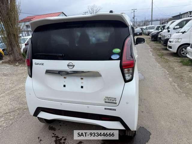 Nissan DAYZ 2019-10 7808268-9