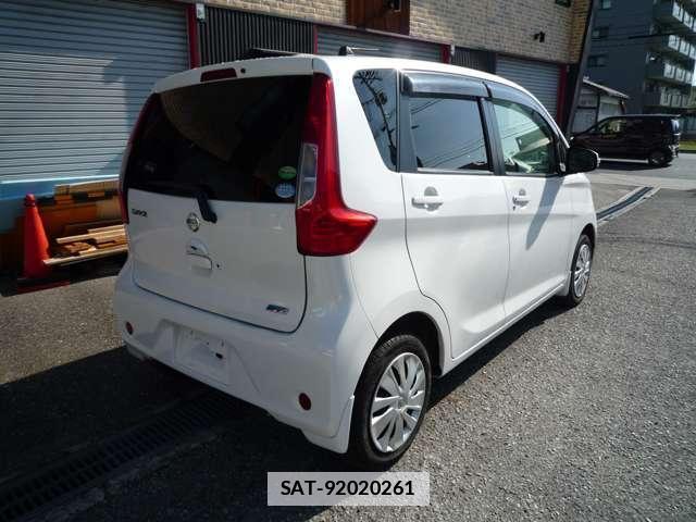 Nissan DAYZ 2016-03 7810924-6