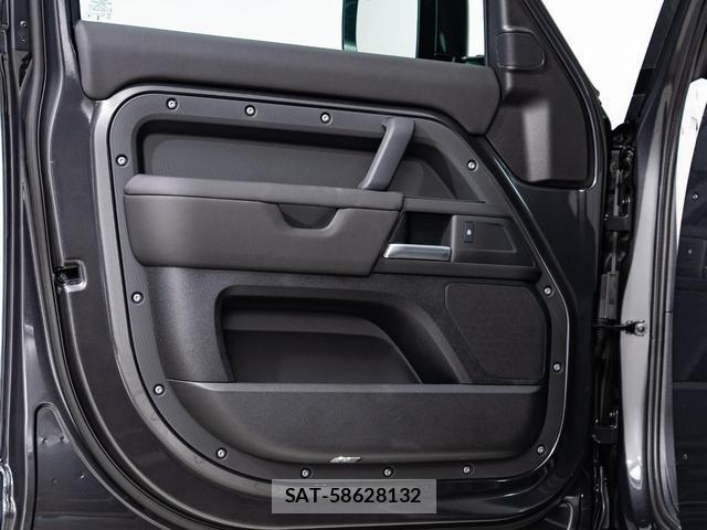 Land Rover DEFENDER 2025-08 7795458-3