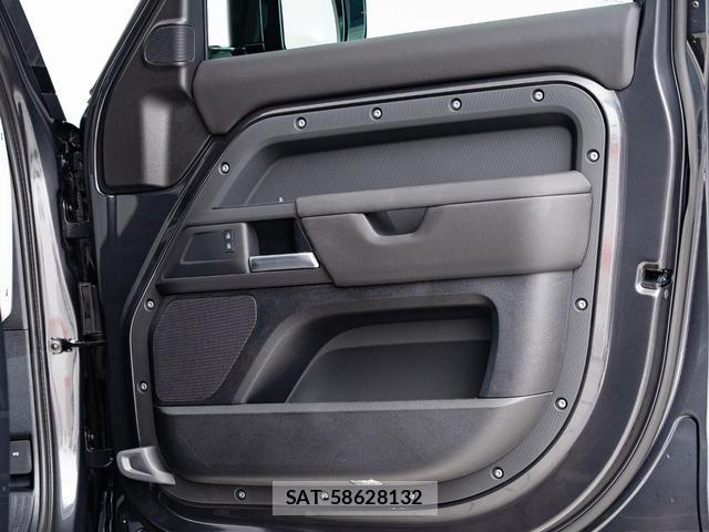Land Rover DEFENDER 2025-08 7795458-6