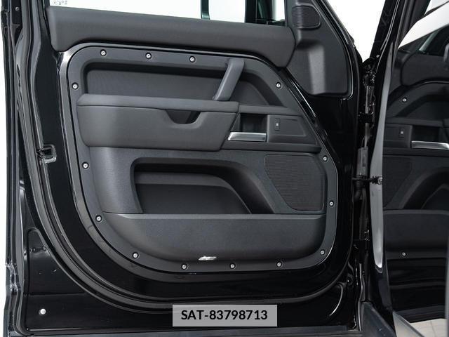 Land Rover DEFENDER 2025-07 7795481-3