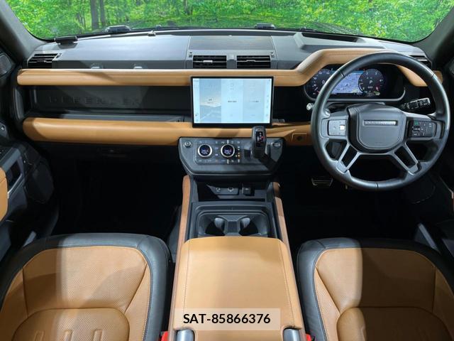Land Rover DEFENDER 2024-05 7799001-1