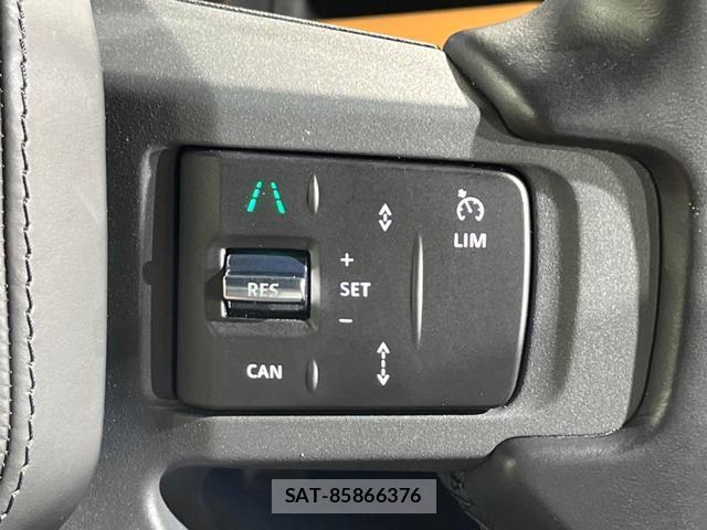 Land Rover DEFENDER 2024-05 7799001-5