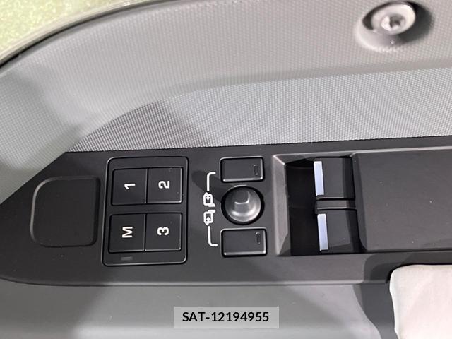 Land Rover DEFENDER 2025-11 7799003-9