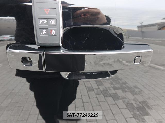 Land Rover DEFENDER 2025-09 7799069-17