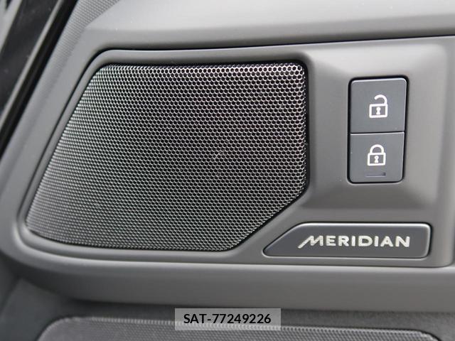 Land Rover DEFENDER 2025-09 7799069-9