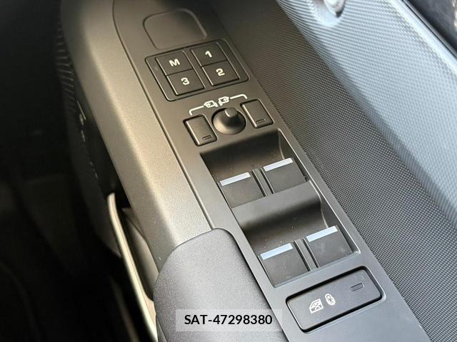 Land Rover DEFENDER 2024-03 7799080-12