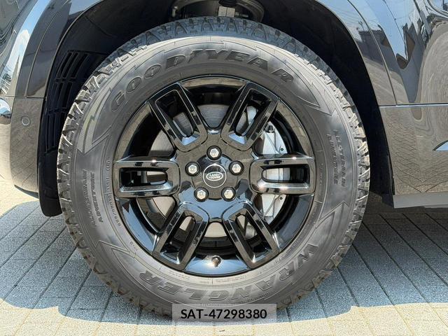 Land Rover DEFENDER 2024-03 7799080-16