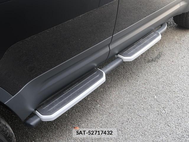 Land Rover DEFENDER 2023-11 7799624-4