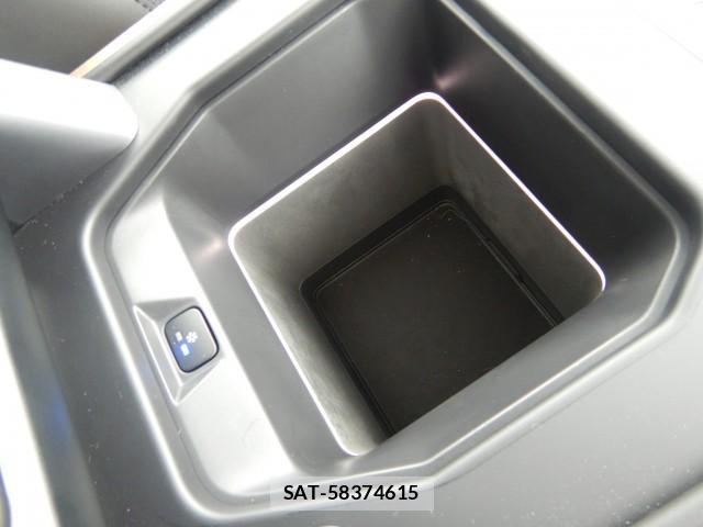 Land Rover DEFENDER 2022-05 7800886-18