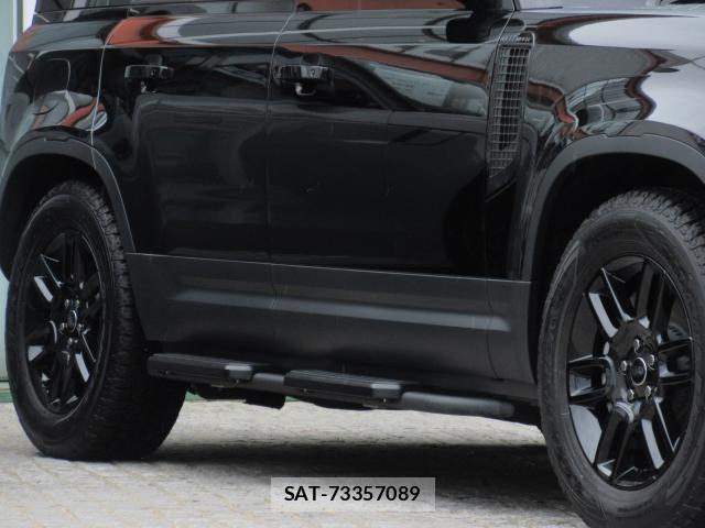 Land Rover DEFENDER 2025-08 7801383-4