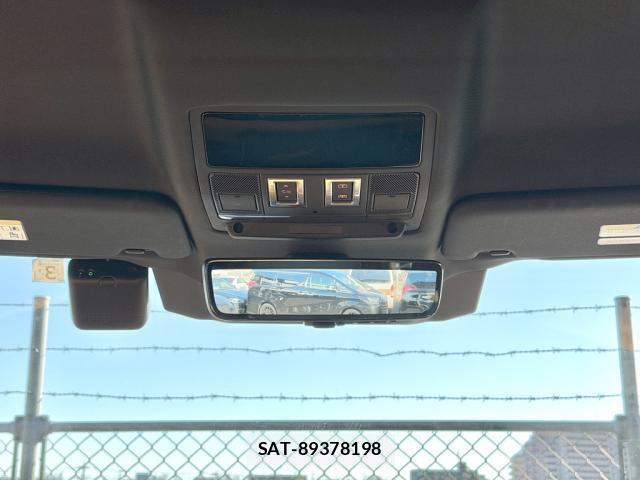 Land Rover DEFENDER 2023-03 7802119-12