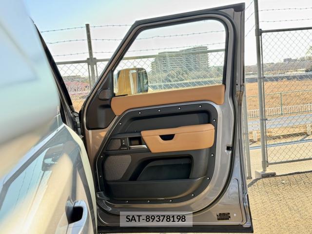 Land Rover DEFENDER 2023-03 7802119-7