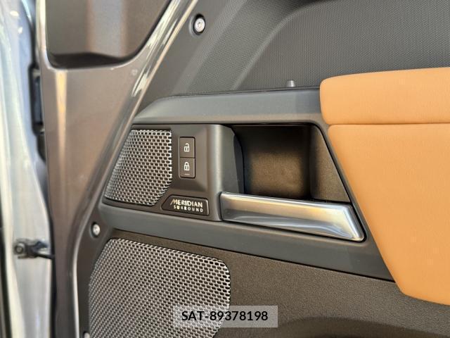 Land Rover DEFENDER 2023-03 7802119-8