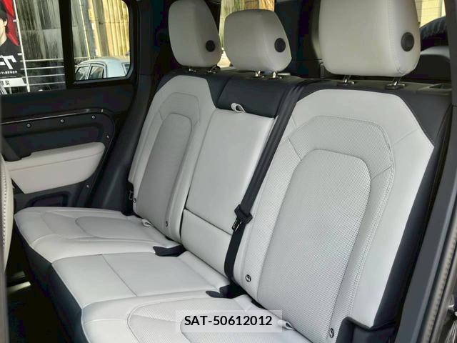Land Rover DEFENDER 2026-01 7803863-8