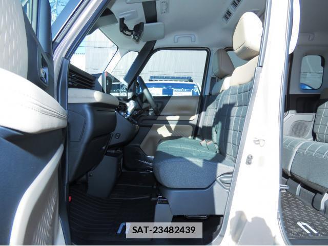 Mitsubishi DELICA MINI 2025-11 7804959-19