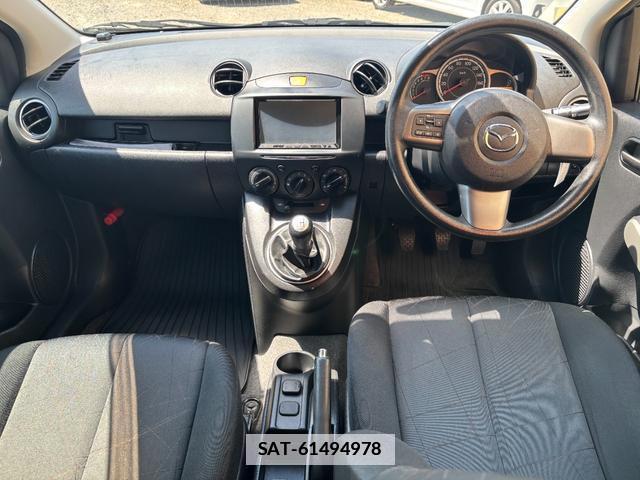 Mazda DEMIO 2012-10 7793566-1