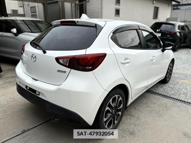 Mazda DEMIO 2015-07 7795531-1