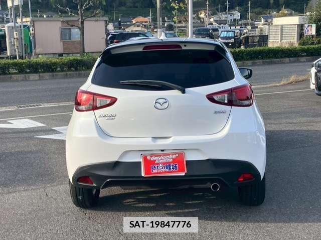 Mazda DEMIO 2017-03 7795646-1