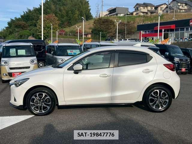 Mazda DEMIO 2017-03 7795646-3