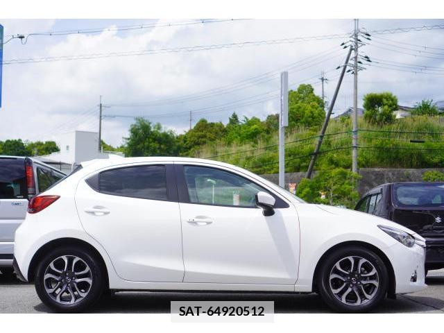 Mazda DEMIO 2018-02 7795969-3