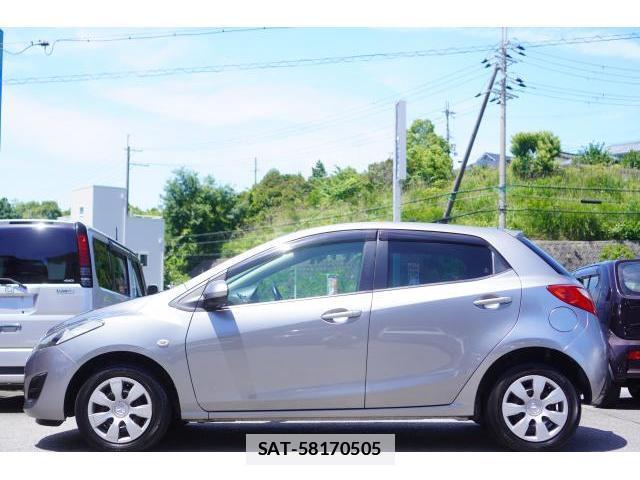 Mazda DEMIO 2013-09 7795970-10