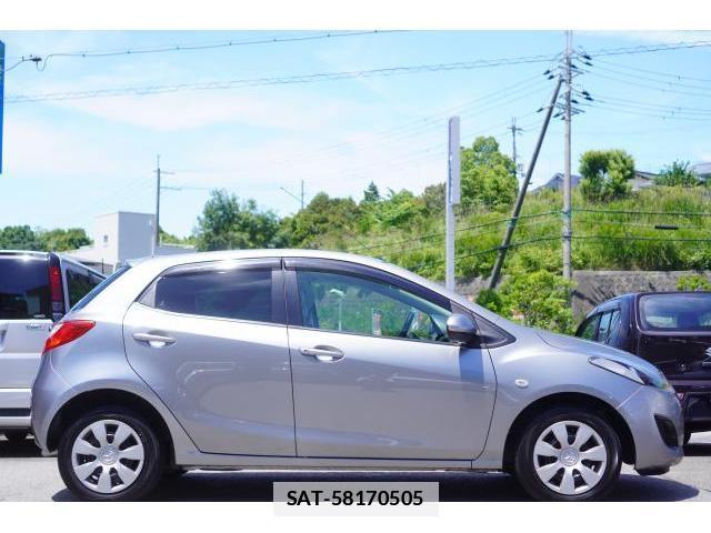 Mazda DEMIO 2013-09 7795970-3