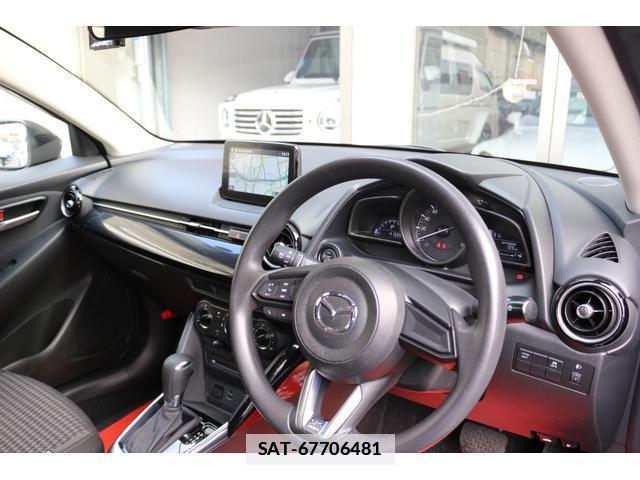 Mazda DEMIO 2017-10 7797766-9