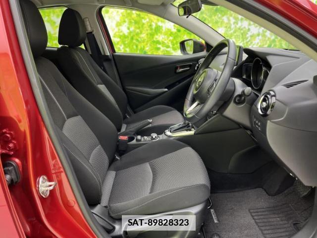 Mazda DEMIO 2018-02 7798040-3