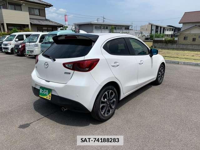Mazda DEMIO 2018-01 7801169-5