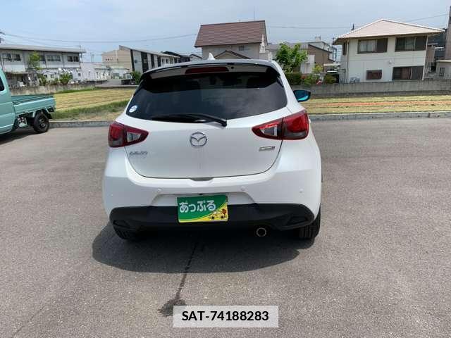 Mazda DEMIO 2018-01 7801169-6