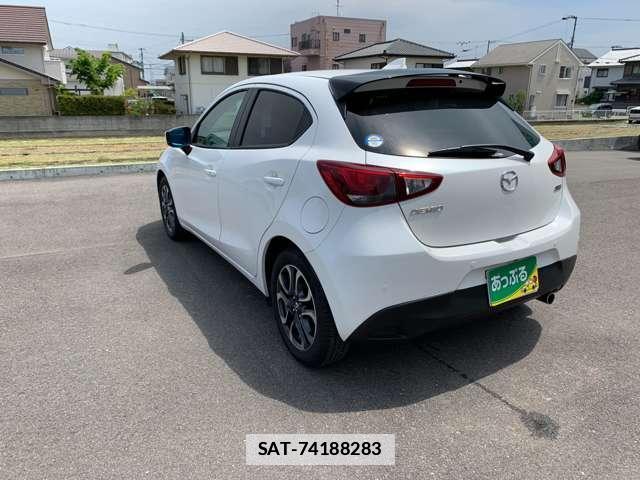 Mazda DEMIO 2018-01 7801169-7