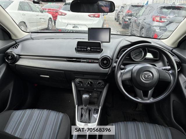 Mazda DEMIO 2016-10 7801709-2