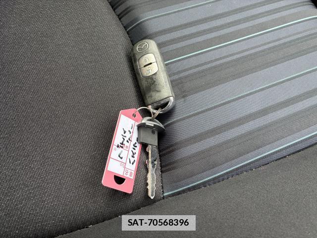 Mazda DEMIO 2016-10 7801709-8