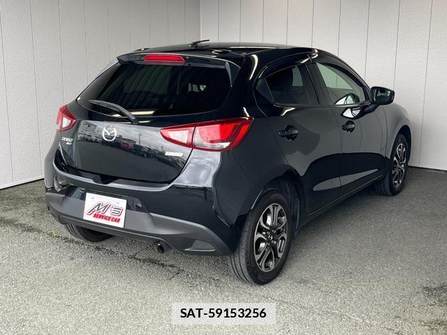 Mazda DEMIO 2016-05 7801879-2