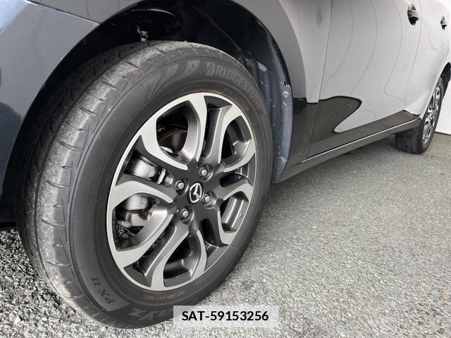 Mazda DEMIO 2016-05 7801879-4