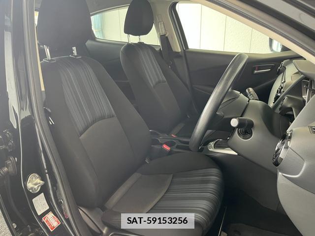 Mazda DEMIO 2016-05 7801879-5