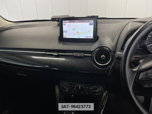 Mazda DEMIO 2018-11 7801916-6