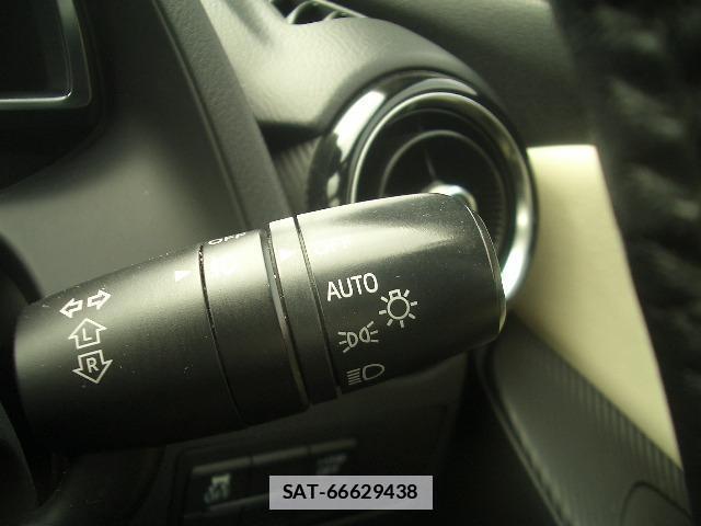 Mazda DEMIO 2015-01 7802981-12