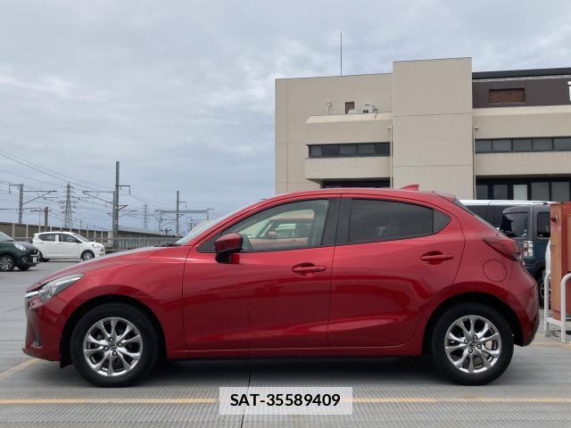 Mazda DEMIO 2017-12 7804761-2