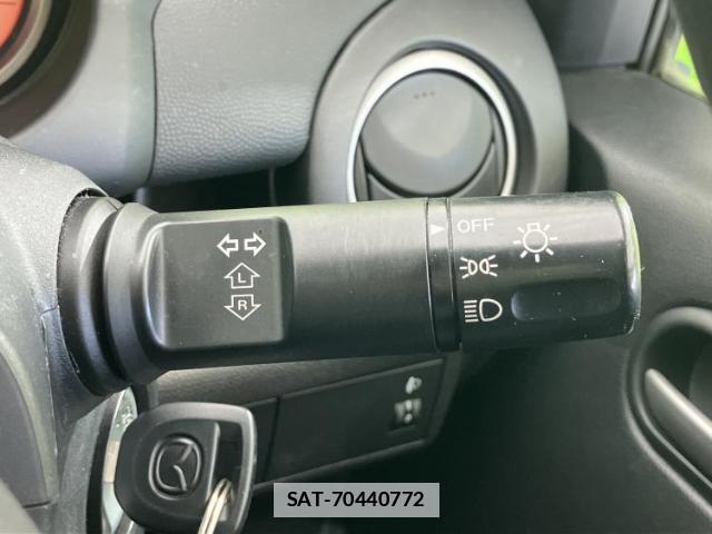 Mazda DEMIO 2013-09 7806531-14
